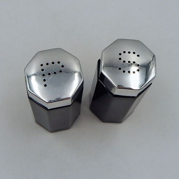 Arcoroc Octime Salt Pepper Shaker Set Black Glass France Geometric Octagon MCM - Picture 5 of 11